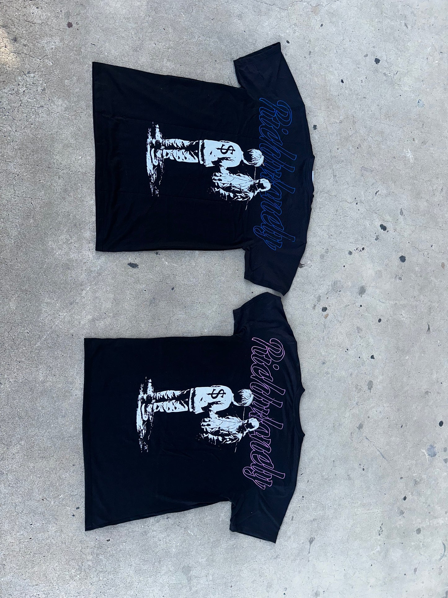 Lonely world T-Shirt
