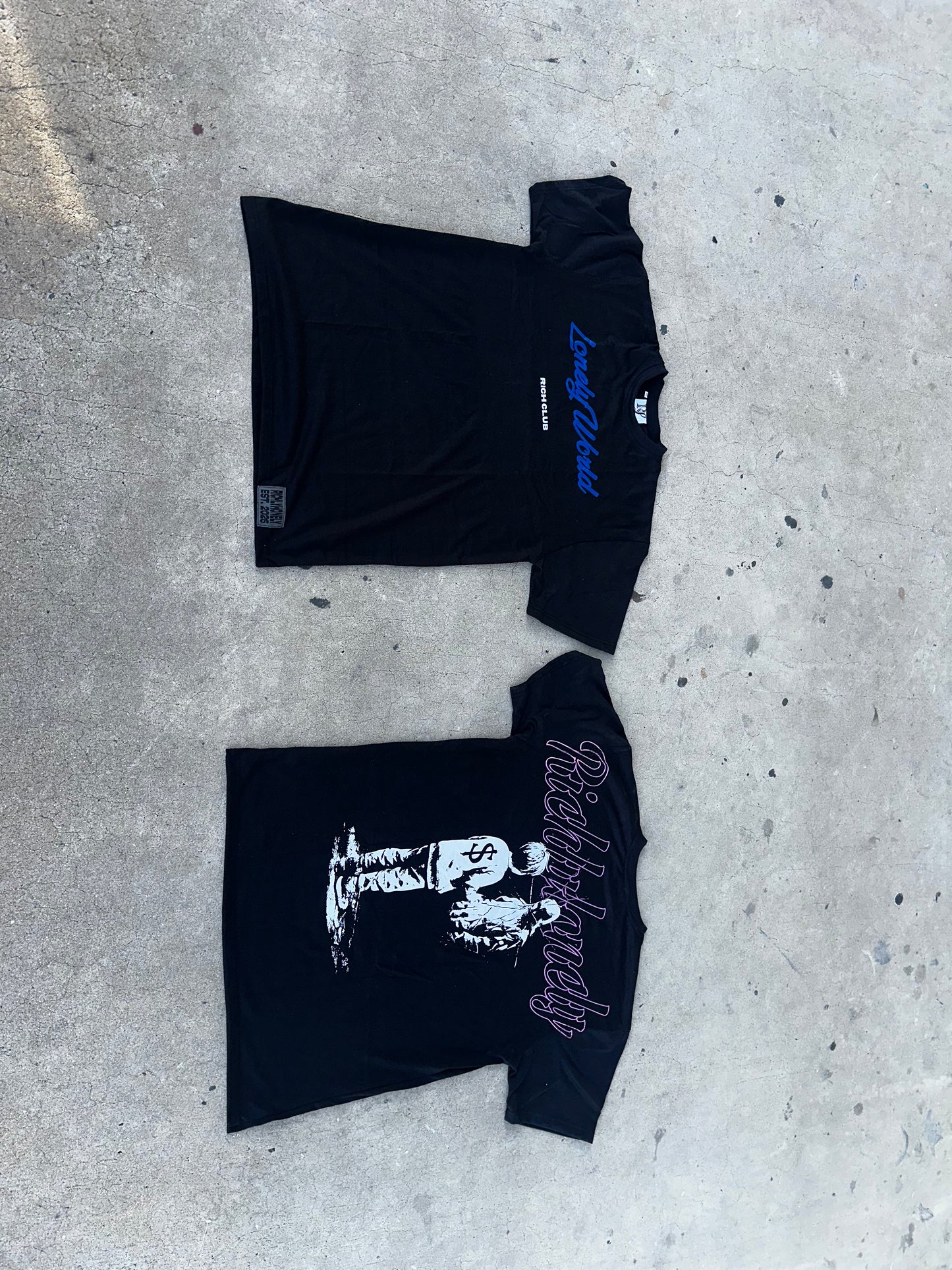Lonely world T-Shirt